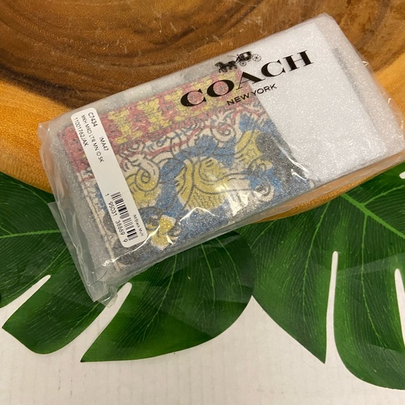 COACH Collab Keith Haring & Disney Mickey Mouse Card Holder NWT - Picture 3 of 4